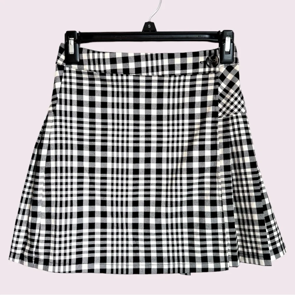 UO plaid pleated skirt